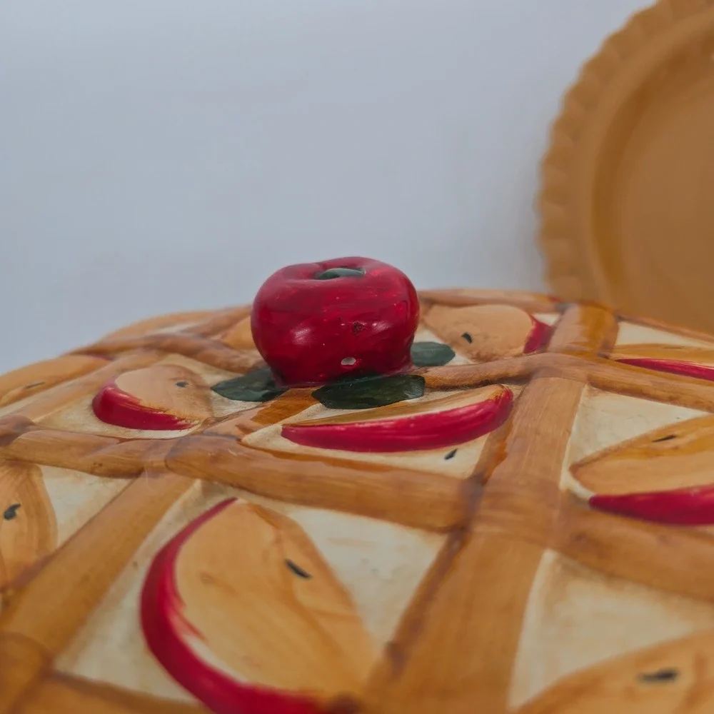 Vintage Apple Pie Keeper Ceramic Covered Dish Lattice Crust Fall Kitchen Decor